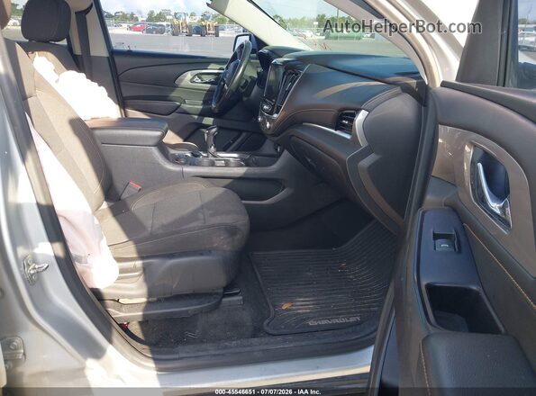 1GNERGKW2KJ158656 2019 CHEVROLET TRAVERSE Silver Front interior view