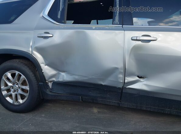 1GNERGKW2KJ158656 2019 CHEVROLET TRAVERSE Silver Front view