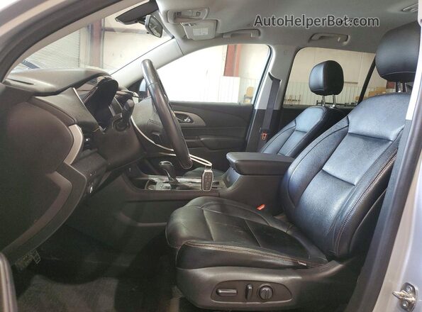 1GNERGKW2LJ295484 2020 CHEVROLET TRAVERSE Silver Вид салону спереду