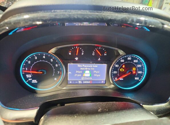 1GNERGKW5PJ265868 2023 CHEVROLET TRAVERSE Maroon Vista del cuadro de instrumentos