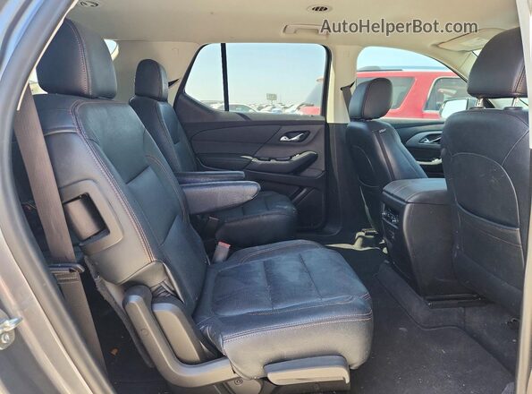 1GNERGKWXLJ120738 2020 CHEVROLET TRAVERSE Silver Rear interior view
