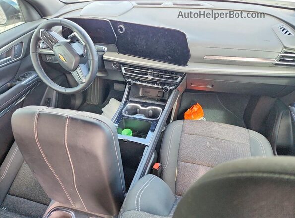 1GNERGRS5SJ221008 2025 CHEVROLET TRAVERSE White Dashboard view