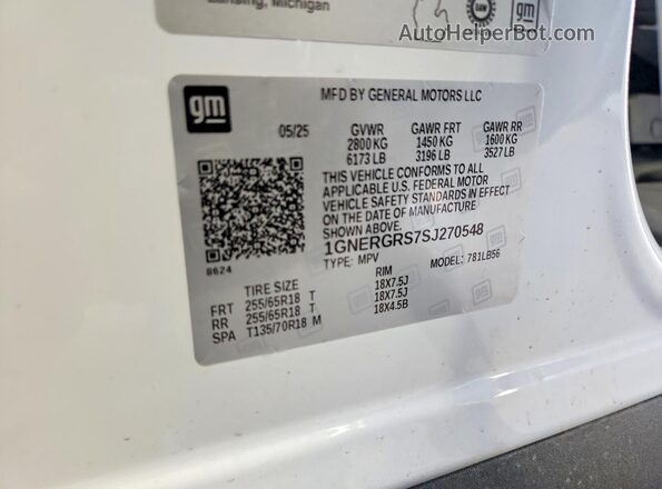 1GNERGRS7SJ270548 2025 CHEVROLET TRAVERSE White 360 interior view