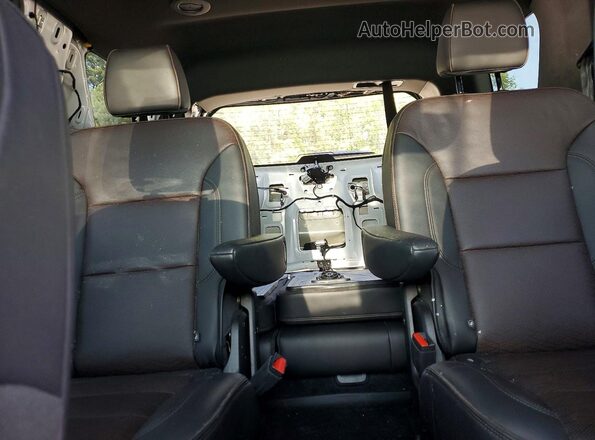 1GNERNKW0NJ109139 2022 CHEVROLET TRAVERSE White უკანა სავარძლების ხედი