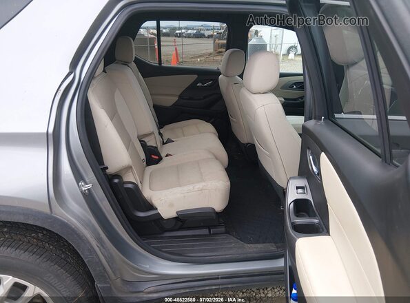 1GNEVFKW4PJ105907 2023 CHEVROLET TRAVERSE Silver Widok naklejki z numerem VIN