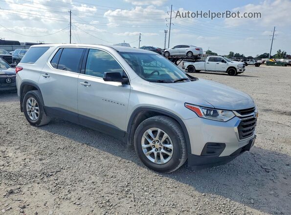 1GNEVFKWXJJ103263 2018 CHEVROLET TRAVERSE Silver Przód prawy