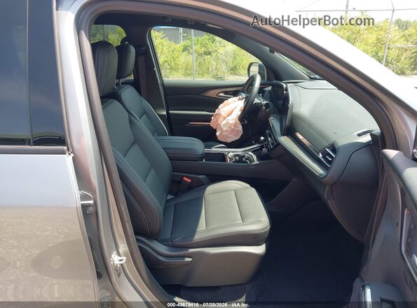 1GNEVGKS3TJ160622 2026 CHEVROLET TRAVERSE Gray Vista interior delantera