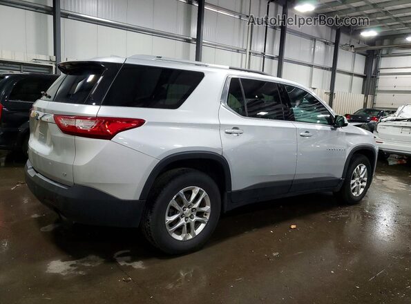 1GNEVGKW2JJ112903 2018 CHEVROLET TRAVERSE Серебряный Задняя правая четверть
