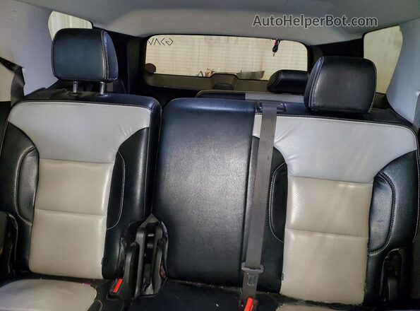 1GNEVGKW4KJ304924 2019 CHEVROLET TRAVERSE Gray Widok tylnych siedzeń