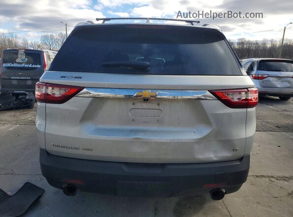 1GNEVGKW9LJ309313 2020 CHEVROLET TRAVERSE Silver Вид ззаду