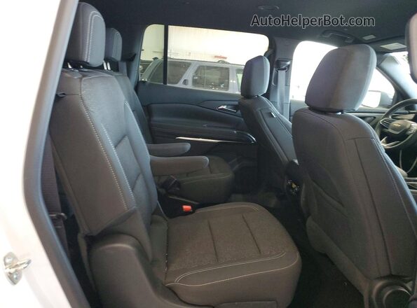 1GNEVGRS3SJ269683 2025 CHEVROLET TRAVERSE Белый Вид задней части салона