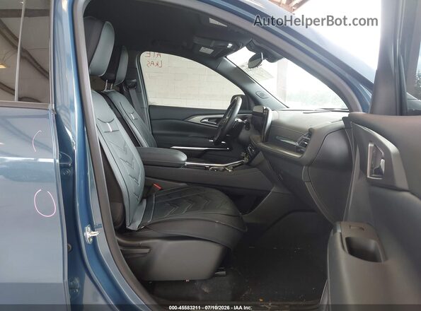 1GNEVGRS3SJ286368 2025 CHEVROLET TRAVERSE Blue წინა სალონის ხედი