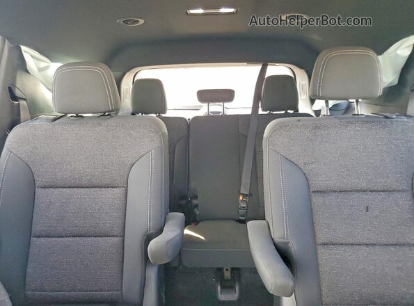 1GNEVGRS7SJ255110 2025 CHEVROLET TRAVERSE Silver Rear seats view