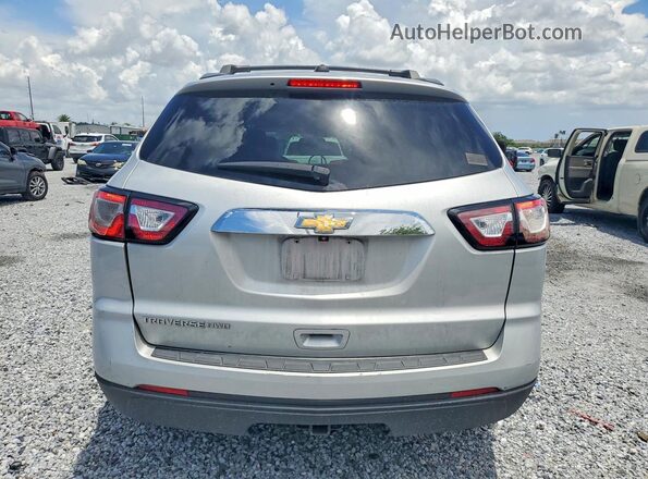 1GNKVFKD3HJ253906 2017 CHEVROLET TRAVERSE Silver Вид ззаду