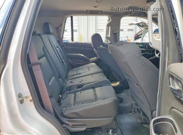 1GNLCDEC0HR182053 2017 CHEVROLET TAHOE White Widok wnętrza z tyłu