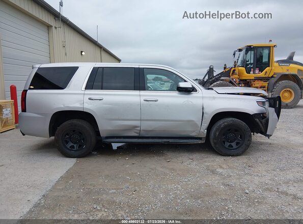 1GNLCDEC6KR201471 2019 CHEVROLET TAHOE Silver Widok wnętrza z tyłu