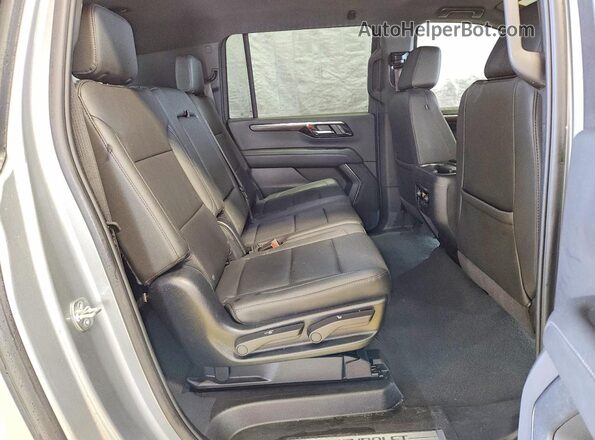 1GNS6DRD3SR349079 2025 CHEVROLET SUBURBAN Gray Vista interior trasera