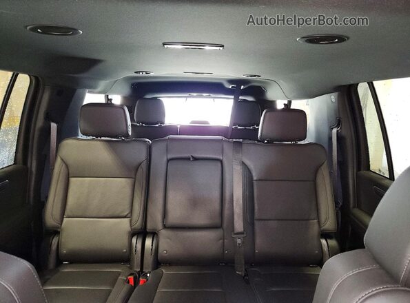 1GNS6DRD3SR349079 2025 CHEVROLET SUBURBAN Gray Vista de los asientos traseros