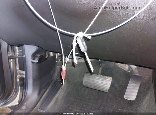 1GNSCAKC1HR322822 2017 CHEVROLET TAHOE Золотой Вид панели приборов