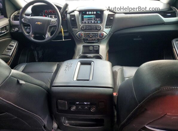 1GNSCAKC6LR185658 2020 CHEVROLET TAHOE Silver Вид панелі приладів