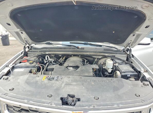 1GNSCAKC6LR185658 2020 CHEVROLET TAHOE Silver Вид підкапотного простору