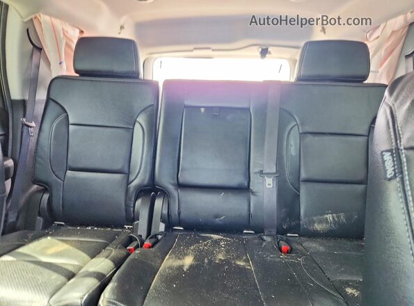 1GNSCAKC8LR170434 2020 CHEVROLET TAHOE Gray Rear seats view