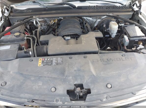 1GNSCBKCXHR131440 2017 CHEVROLET TAHOE Серебряный Вид сзади
