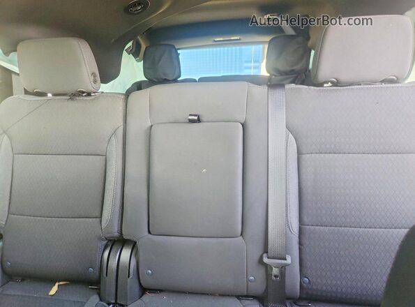 1GNSCBKD8RR352593 2024 CHEVROLET SUBURBAN Gray Widok tylnych siedzeń