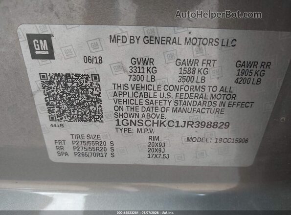 1GNSCHKC1JR398829 2018 CHEVROLET SUBURBAN Gray Vista del compartimento del motor