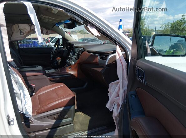 1GNSCJKC0HR274200 2017 CHEVROLET SUBURBAN Белый Вид салона спереди