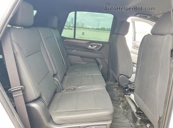 1GNSCLED0PR448541 2023 CHEVROLET TAHOE White Widok wnętrza z tyłu