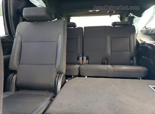 1GNSCMKDXRR415608 2024 CHEVROLET TAHOE White Widok tylnych siedzeń