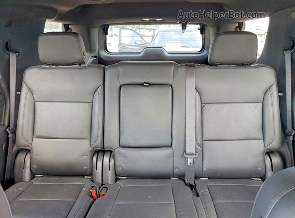 1GNSCNKD5MR408807 2021 CHEVROLET TAHOE Black Widok tylnych siedzeń