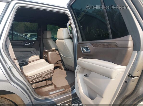 1GNSCNKD5NR110341 2022 CHEVROLET TAHOE Gray VIN კოდის სტიკერის ხედი
