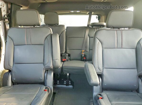 1GNSCRKT5RR374227 2024 CHEVROLET TAHOE White Widok tylnych siedzeń