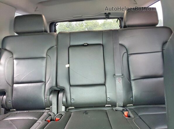 1GNSKBKC2JR136902 2018 CHEVROLET TAHOE Серый Вид задних сидений