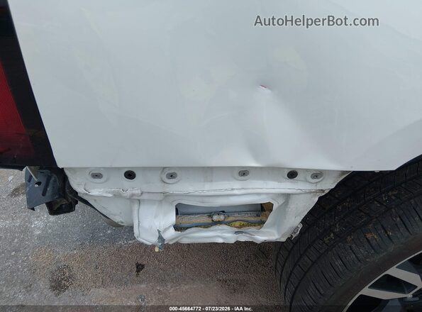 1GNSKBKC3JR212384 2018 CHEVROLET TAHOE White 