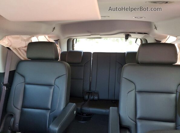 1GNSKBKC4HR124485 2017 CHEVROLET TAHOE Gray Widok tylnych siedzeń