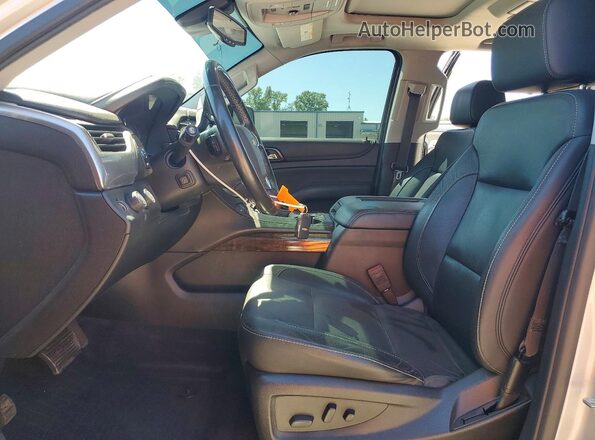 1GNSKBKC7LR203772 2020 CHEVROLET TAHOE Silver Widok wnętrza z przodu