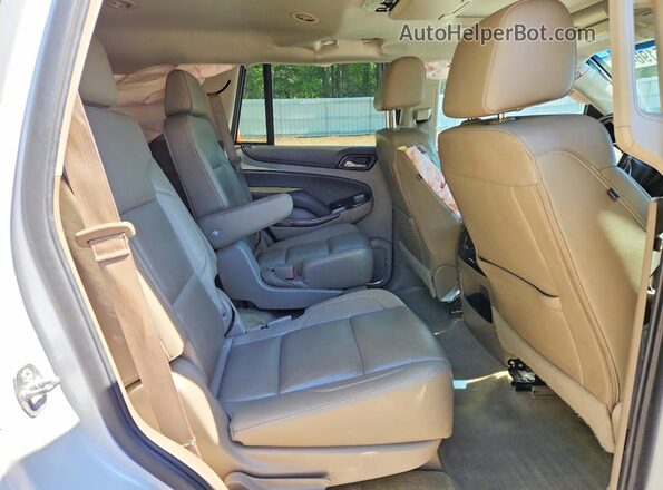 1GNSKBKC8GR395810 2016 CHEVROLET TAHOE White Widok wnętrza z tyłu