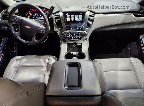 1GNSKBKC8JR113317 2018 CHEVROLET TAHOE Черный Вид панели приборов