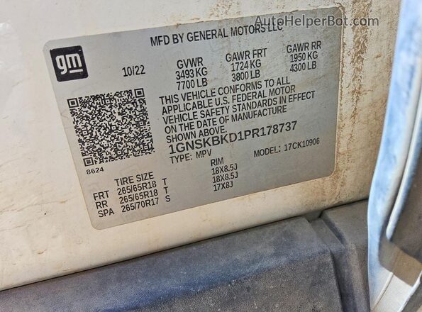 1GNSKBKD1PR178737 2023 CHEVROLET SUBURBAN White VIN կոդի պիտակի տեսք