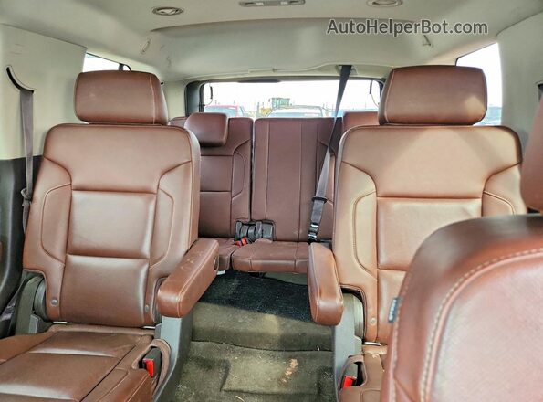 1GNSKCKC9GR282986 2016 CHEVROLET TAHOE White Vista de los asientos traseros