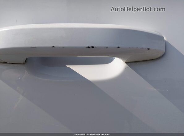 1GNSKFEC0JR353657 2018 CHEVROLET TAHOE White სალონის 360-გრადუსიანი ხედი
