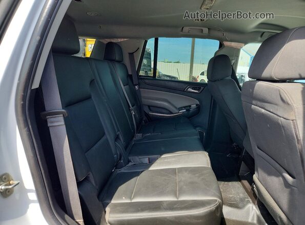 1GNSKFEC1JR162555 2018 CHEVROLET TAHOE White უკანა სალონის ხედი