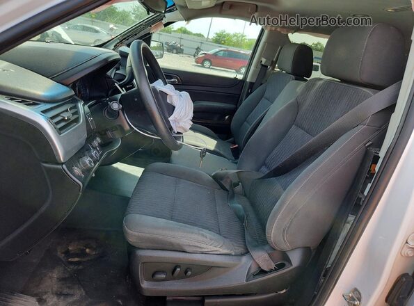 1GNSKFEC1JR162555 2018 CHEVROLET TAHOE White წინა სალონის ხედი