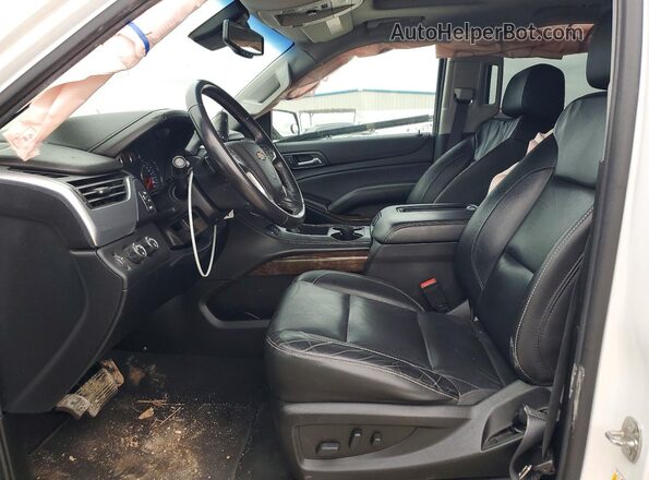 1GNSKHKC0LR268448 2020 CHEVROLET SUBURBAN White Front interior view