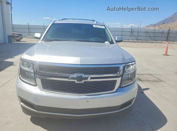 1GNSKHKC9JR214322 2018 CHEVROLET SUBURBAN Silver Widok z przodu