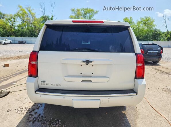1GNSKJKC0GR344909 2016 CHEVROLET SUBURBAN Белый Вид сзади