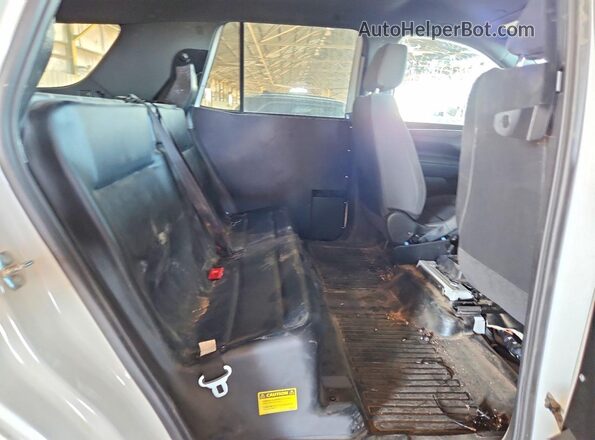 1GNSKLED8RR159803 2024 CHEVROLET TAHOE White უკანა სალონის ხედი